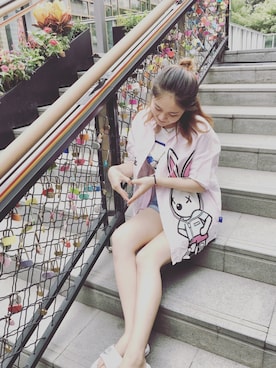 「iT（イット）のアイテム（トップス）」を使った、wjchauさん（レディース・164cm）の春コーディネート