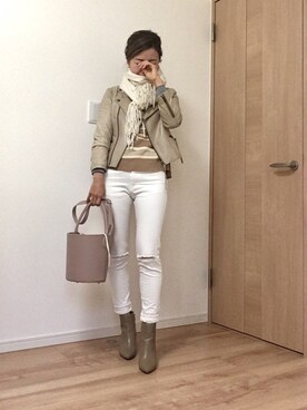 最新のhd白 マフラー レディース 人気のファッション画像