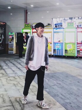 「H&M（エイチ・アンド・エム）のアイテム（シャツ/ブラウス、ホワイト系）」を使った、是猴さん（メンズ・168cm）の冬コーディネート