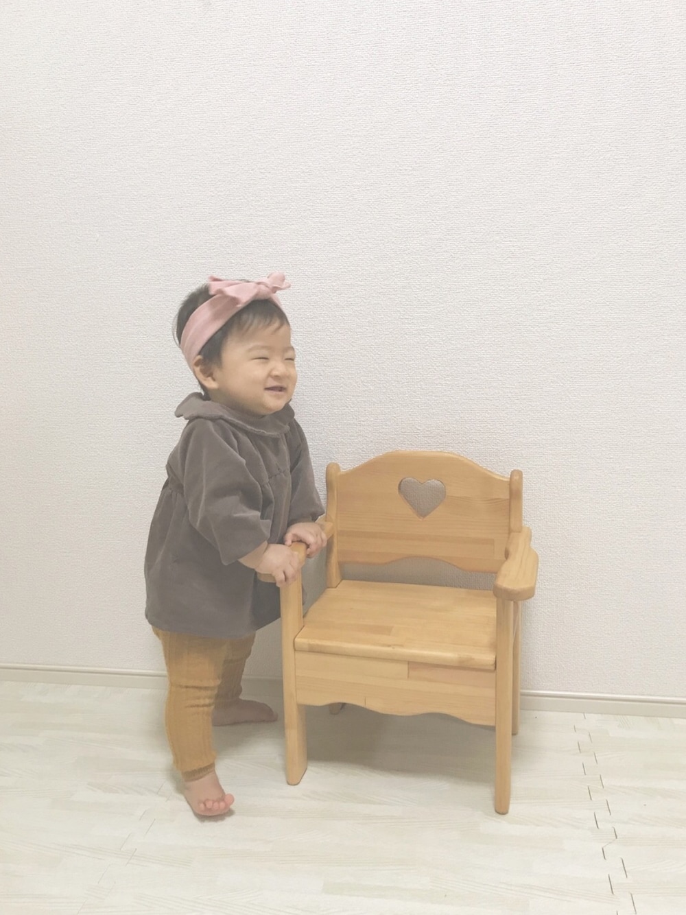 「おんなのこ、秋コーデ、バースデイ、スモックブラウス」｜「Birthdayのアイテム（ママ＆ベビー、グレー系）」を使った、fuuka◡̈⃝さん（キッズ・60cm）の秋コーディネートの1枚目の写真