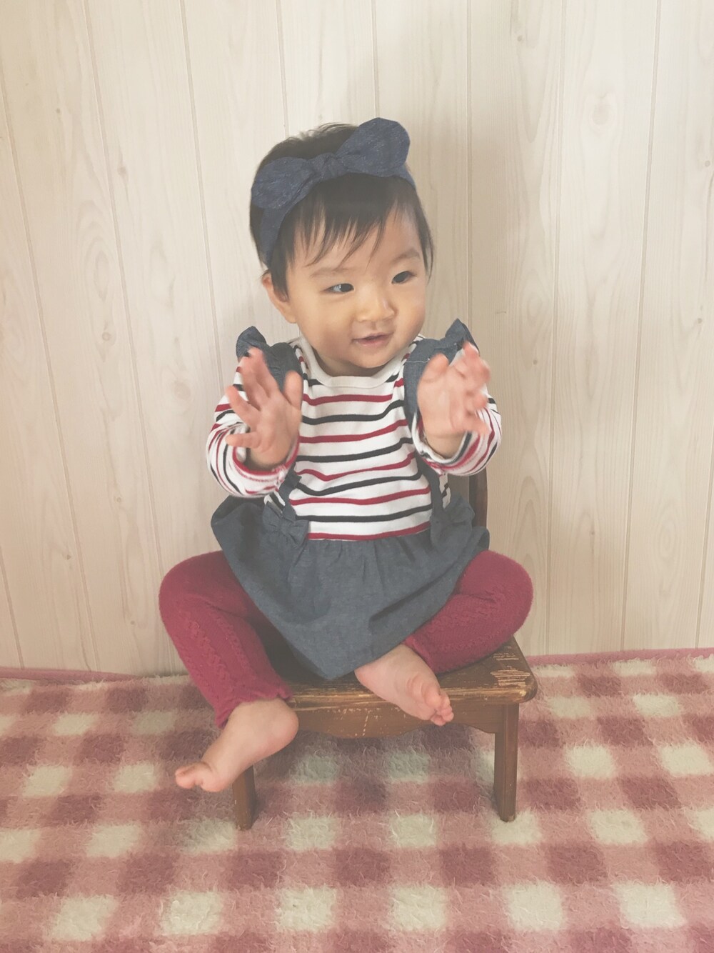「秋コーデ、カジュアル、おんなのこ、０歳、ワンピース、9ヶ月」｜「Handmadeのアイテム（ヘアバンド、ブルー系）」を使った、fuuka◡̈⃝さん（キッズ・60cm）の秋コーディネートの1枚目の写真