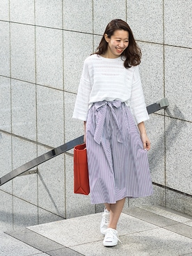 「アイテム（トートバッグ、オレンジ系）」を使った、NBB STAFF 09さん（レディース・157cm）の冬コーディネート