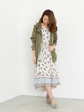 「アイテム（マウンテンパーカー）」を使った、NBB STAFF 09さん（レディース・157cm）の春コーディネート