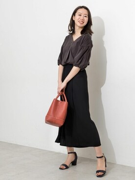 「アイテム（トートバッグ、オレンジ系）」を使った、NBB STAFF 09さん（レディース・157cm）の夏コーディネート