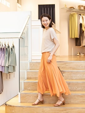 「アイテム（スカート、オレンジ系）」を使った、NBB STAFF 09さん（レディース・157cm）の夏コーディネート