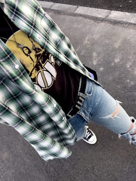 「SAINT LAURENT PARIS（サンローランパリ）のアイテム（アクセサリー）」を使った、yuさん（メンズ・168cm）の春コーディネート