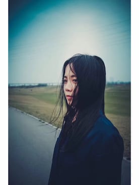 「urban revivoのアイテム（シャツ/ブラウス、その他）」を使った、Se7en Chengさん（レディース）の春コーディネート
