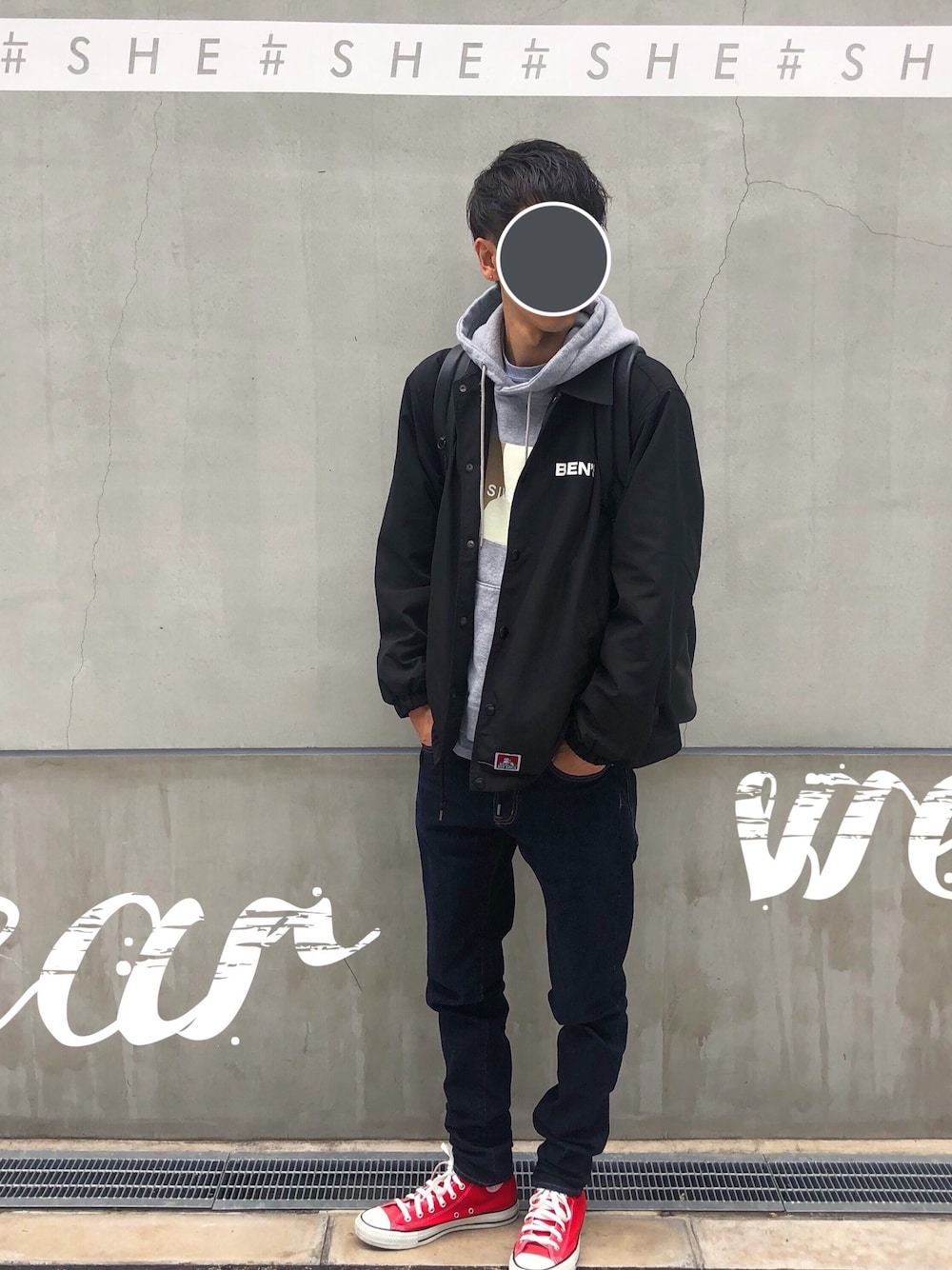「秋コーデ、キレイめ、大人カジュアル、COACH、BEN DAVIS、SILAS、converse、秋冬コーデ、ナイロンジャケット、パーカー」｜「BEN DAVISの【BEN DAVIS】ツイルコットンコーチジャケット（ナイロンジャケット、ブラック系）」を使った、takayuki.kさん（メンズ・172cm）の秋コーディネートの1枚目の写真