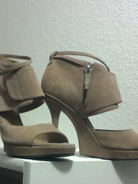 Camille Cochranさんのコーディネート