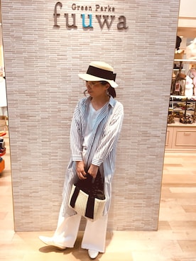 「greenparksのアイテム（シャツワンピース、ブルー系）」を使った、yoshiepiyoさん（レディース・159cm）の春コーディネート