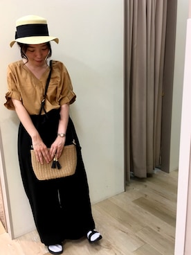 「earth music&ecology（アースミュージックアンドエコロジー）のコットンボイルスキッパーシャツ（シャツ/ブラウス、イエロー系）」を使った、yoshiepiyoさん（レディース・159cm）の春コーディネート