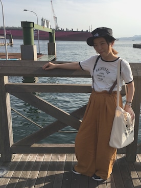 「Green　Parks（グリーンパークス）のアイテム（Tシャツ/カットソー、グレー系）」を使った、yoshiepiyoさん（レディース・159cm）の春コーディネート