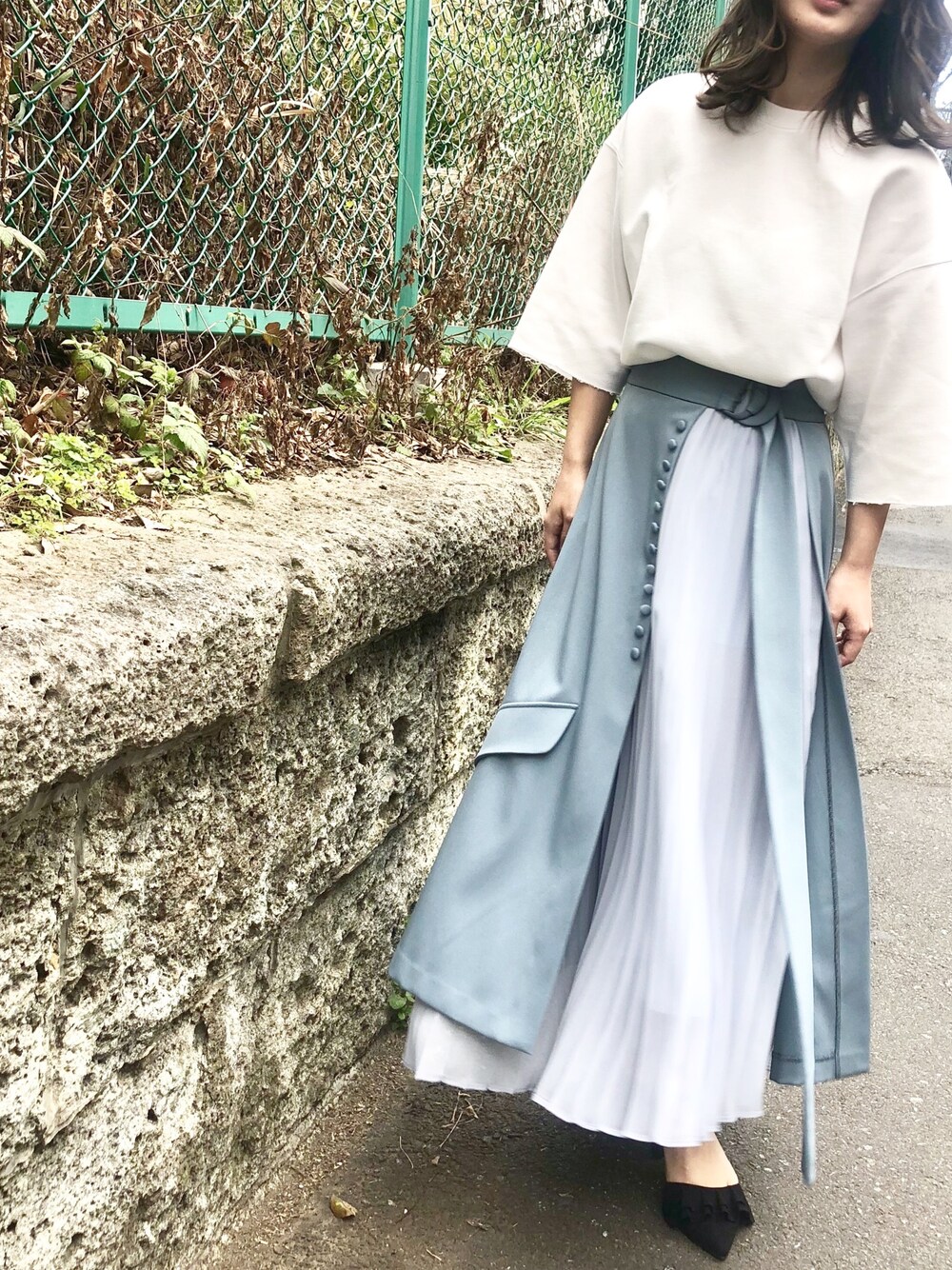 「プリーツスカート、春コーデ、AMERI」｜「Ameriのアイテム（スカート、ブルー系）」を使った、ACMさん（レディース・154cm）の夏コーディネートの1枚目の写真
