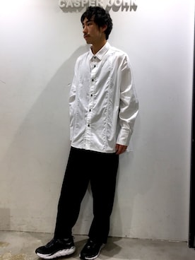 「YON（ヨン）のアイテム（トップス）」を使った、YOSHIさん（メンズ・171cm）の秋コーディネート