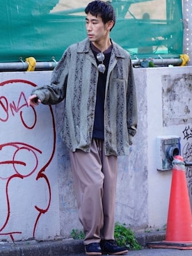 「CASPER JOHN（キャスパージョン）のアイテム（スウェット）」を使った、YOSHIさん（メンズ・171cm）の冬コーディネート