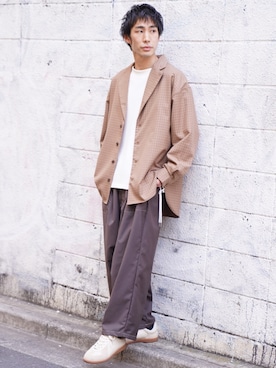 「CASPER JOHN（キャスパージョン）のアイテム（スウェット）」を使った、YOSHIさん（メンズ・171cm）の春コーディネート