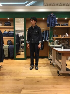 「OMNIGOD（オムニゴッド）のアイテム（デニムジャケット）」を使った、OMNIGOD みなとみらい東急スクエアさん（メンズ・176cm）の夏コーディネート