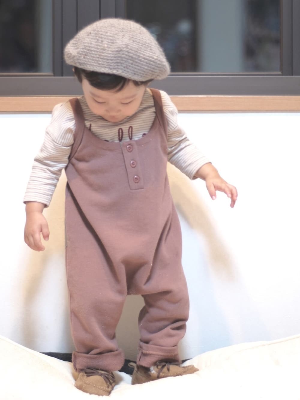 「あずきいろまつり2018、出産祝い、ありがとう♡、次男誕生！、あずき色、モカシン、男の子コーデ、1歳」｜「りきママmade♡のアイテム（ハンチング/ベレー帽、ベージュ系）」を使った、runo_runoさん（キッズ・70cm）の秋コーディネートの1枚目の写真