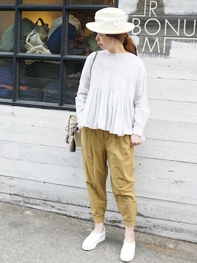 「JOURNAL STANDARD LUXE（ジャーナルスタンダード　ラックス）のアイテム（パンツ）」を使った、K.Hさん（レディース・161cm）の冬コーディネート