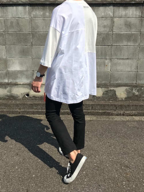 モノクロ好みのスニ男子 Americanaのtシャツ カットソーを使ったコーディネート Wear