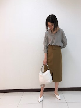 「マスタード」｜「アイテム（スリッポン）」を使った、まゆさん（レディース・171cm）の春コーディネート