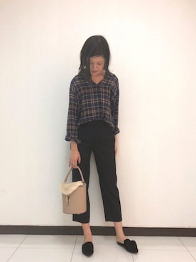 「NE QUITTEZ PAS!（ヌキテパ）のアイテム（その他シューズ）」を使った、まゆさん（レディース・171cm）の秋コーディネート