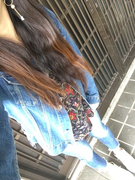 「Ungrid（アングリッド）のインディゴフレイドヘムストスリ（デニムパンツ）」を使った、c.cさん（レディース・153cm）の春コーディネート