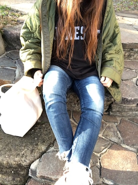 「Ungrid（アングリッド）のインディゴフレイドヘムストスリ（デニムパンツ）」を使った、c.cさん（レディース・153cm）の冬コーディネート