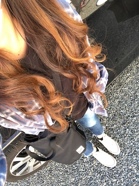 「Ungrid（アングリッド）のインディゴフレイドヘムストスリ（デニムパンツ）」を使った、c.cさん（レディース・153cm）の秋コーディネート