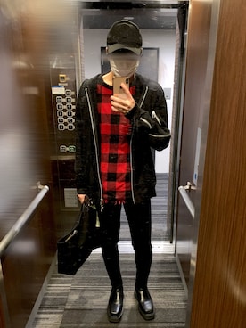 「DRIES VAN NOTEN（ドリスヴァンノッテン）のアイテム（スウェット）」を使った、けいさん（メンズ・176cm）の春コーディネート