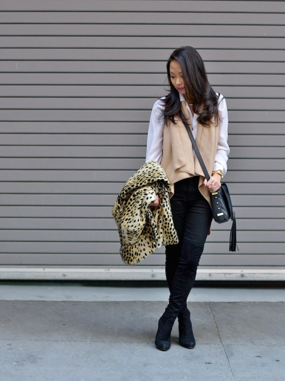 「blouse、boots、camilyn beth、coat、EQUIPMENT、guess、IVANKA TRUMP、Knee High、leopard、vest」｜Christine Petricさん（レディース）の冬コーディネートの1枚目の写真
