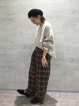 「秋のブラウンスタイル」｜「アイテム（ハンチング/ベレー帽）」を使った、studio CLIP mozo店さん（レディース・153cm）の秋コーディネート