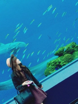 「水族館」｜「アイテム（ライダースジャケット）」を使った、Risa❁❁さん（レディース・156cm）の春コーディネート