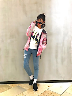 「DIESEL（ディーゼル）のアイテム（ナイロンジャケット）」を使った、nozomi kiyosueさん（レディース・162cm）の春コーディネート