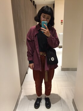 「Dr. Martens（ドクターマーチン）のアイテム（シューズ、ブラック系）」を使った、guoさん（レディース・162cm）の秋コーディネート