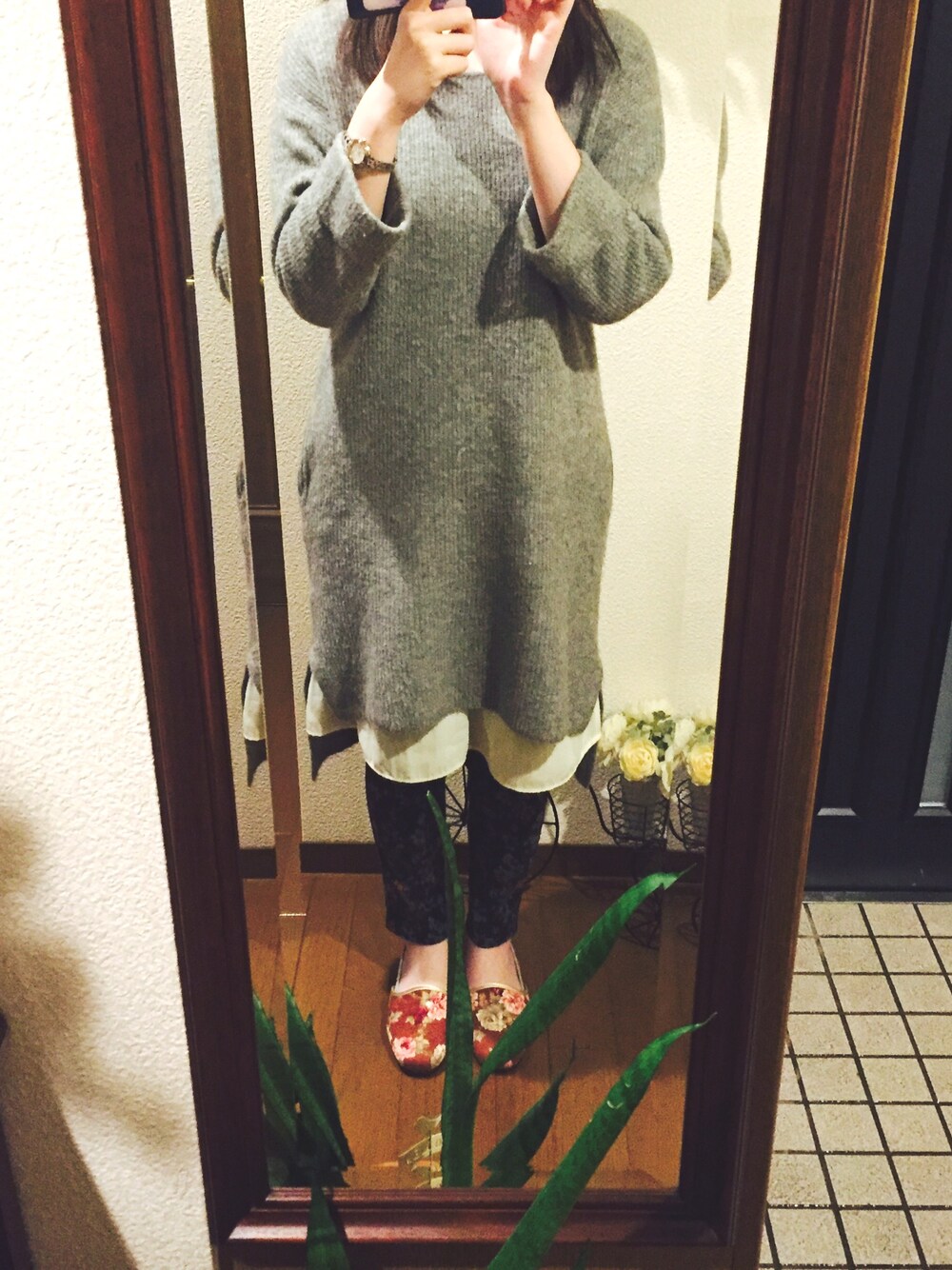 「Alphabets alphabetのアイテム（ワンピース、グレー系）」を使った、ayakaさん（レディース・161cm）の春コーディネートの1枚目の写真