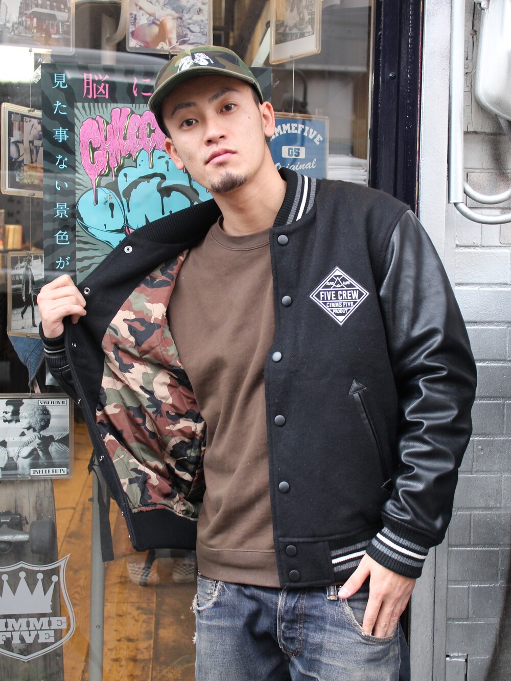 「Gimme FiveのGIMME FIVE Varsity Jackets（スタジャン、ブラック系）」を使った、gimmefiveさん（メンズ・180cm）の冬コーディネートの1枚目の写真