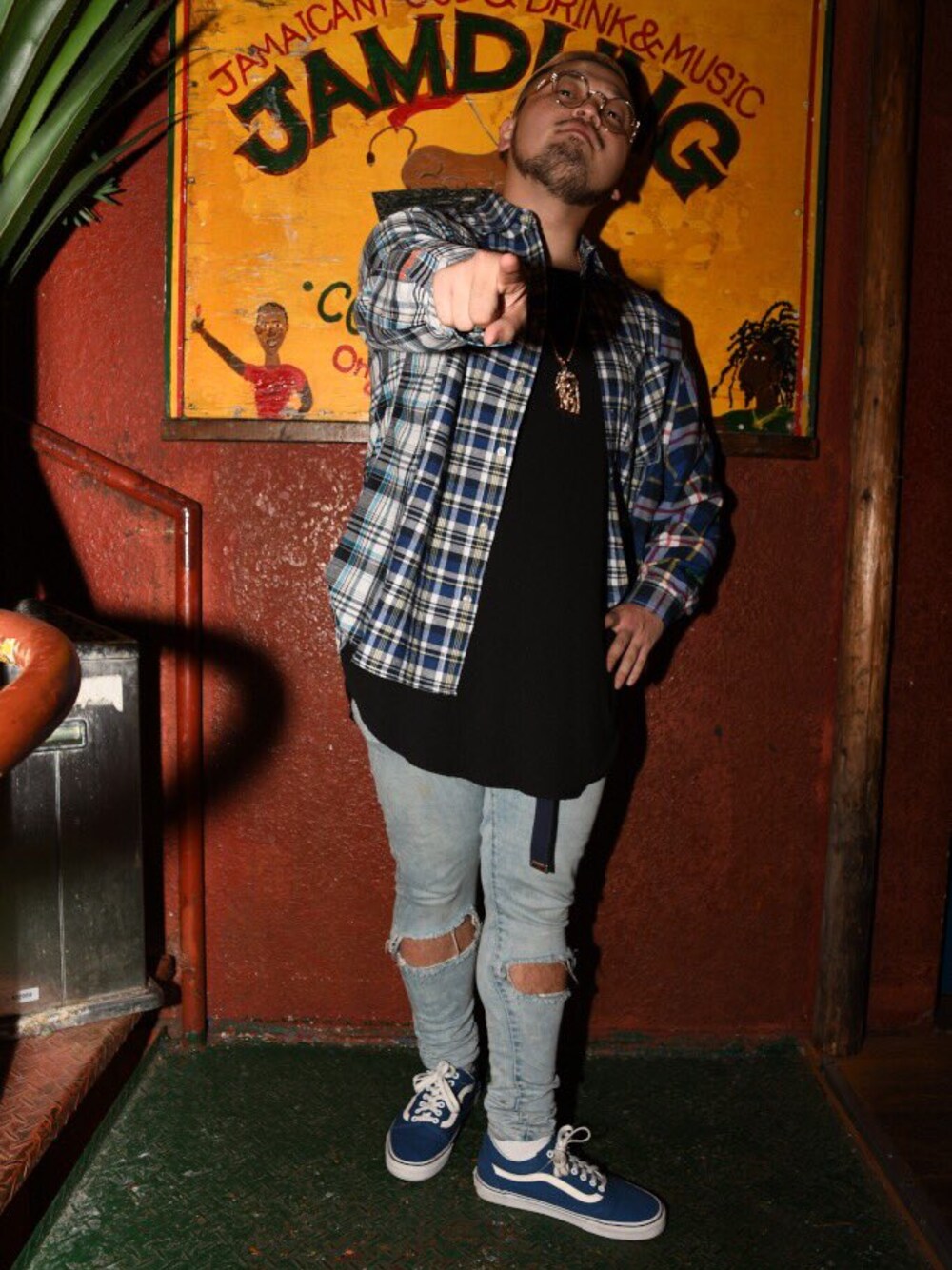 「shirts、multicheck、MITHRA」｜「MITHRA / MULTI CHECK L/S SHIRT（シャツ/ブラウス、ブルー系）」を使った、gimmefiveさん（メンズ・180cm）の春コーディネートの1枚目の写真