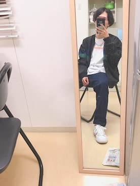 「UNIQLO（ユニクロ）のアイテム（デニムパンツ、ブルー系）」を使った、よんたさん（メンズ・168cm）の秋コーディネート