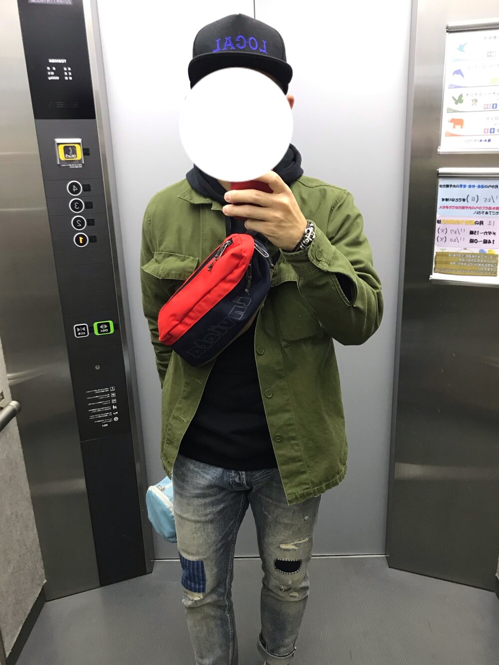 「ミリタリー、スポーツミックス、デンハム、おしゃれ、ダメージデニムパンツ、パッチワーク、シンプルおしゃれが好き、オトナカジュアル」｜「Cut-Rateのアイテム（キャップ、ブラック系）」を使った、M☆NKICHIさん（メンズ・172cm）の秋コーディネートの1枚目の写真