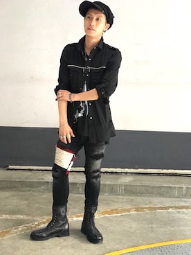 「KMRii（ケムリ）のアイテム（Tシャツ/カットソー）」を使った、Takuto Itouさん（メンズ・170cm）の夏コーディネート