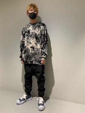 「KMRii（ケムリ）のアイテム（トップス）」を使った、Takuto Itouさん（メンズ・170cm）の秋コーディネート