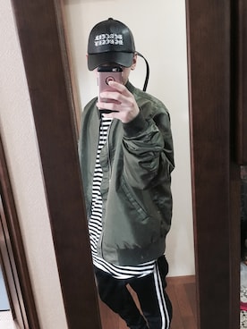「CASPER JOHN AIVER（キャスパージョンアイバー）のアイテム（MA-1）」を使った、ryu☺︎さん（メンズ・170cm）の春コーディネート