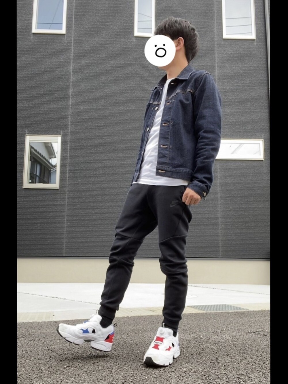 「無印良品、デニムジャケット、NIKE、ロンT、テックフリース、reebok、ポンプフューリー、ラフ、おしゃれさんと繋がりたい、いいね、save、フォロー有難うございます☺️」｜「無印良品のアイテム（デニムジャケット、ブルー系）」を使った、さくらのさん（メンズ・164cm）の春コーディネートの1枚目の写真