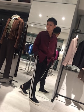 「STUDIOUS（ステュディオス）のアイテム（パンツ）」を使った、Amitani@tokyobaseさん（メンズ・172cm）の秋コーディネート