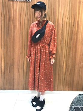 「VANS(バンズ)のアイテム(帽子)」を使った、ひかるさん(レディース・158cm)の秋コーディネート