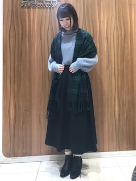 「earth music&ecology（アースミュージックアンドエコロジー）のアイテム（マフラー）」を使った、ひかるさん（レディース・158cm）の秋コーディネート