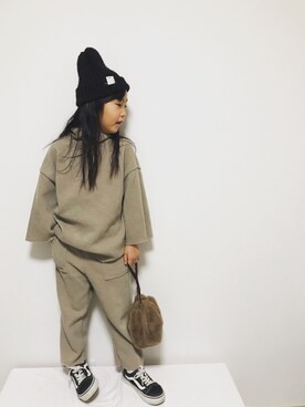 「ファー巾着」｜あみさん（キッズ・110cm）の冬コーディネート