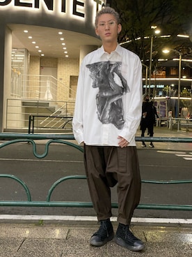 「JOHN LAWRENCE SULLIVAN（ジョンローレンスサリバン）のアイテム（トップス）」を使った、そーふぃさん（メンズ・170cm）の春コーディネート