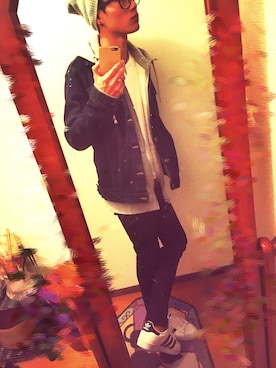 「UNIQLO（ユニクロ）のWOMEN ウルトラストレッチジーンズ（デニムパンツ）」を使った、KOU.さん（メンズ・165cm）の冬コーディネート